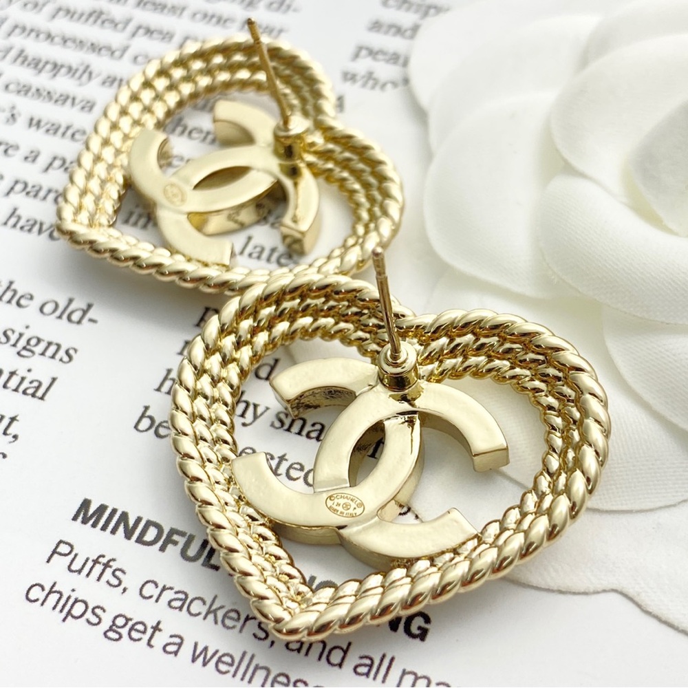 CHANEL Gold Heart Earrings with Crystals - Picture 7 of 7